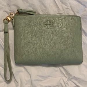 NWOT Tory Burch Pastel Green Leather Wristlet